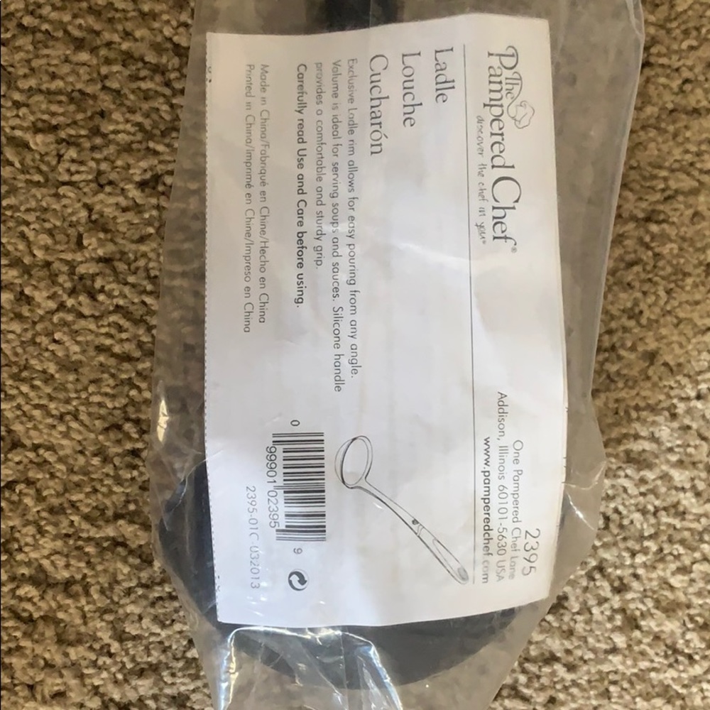 Pampered chef ladle